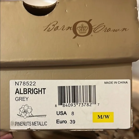 GOLD FLORAL SLIDES ! - Picture 12 of 13